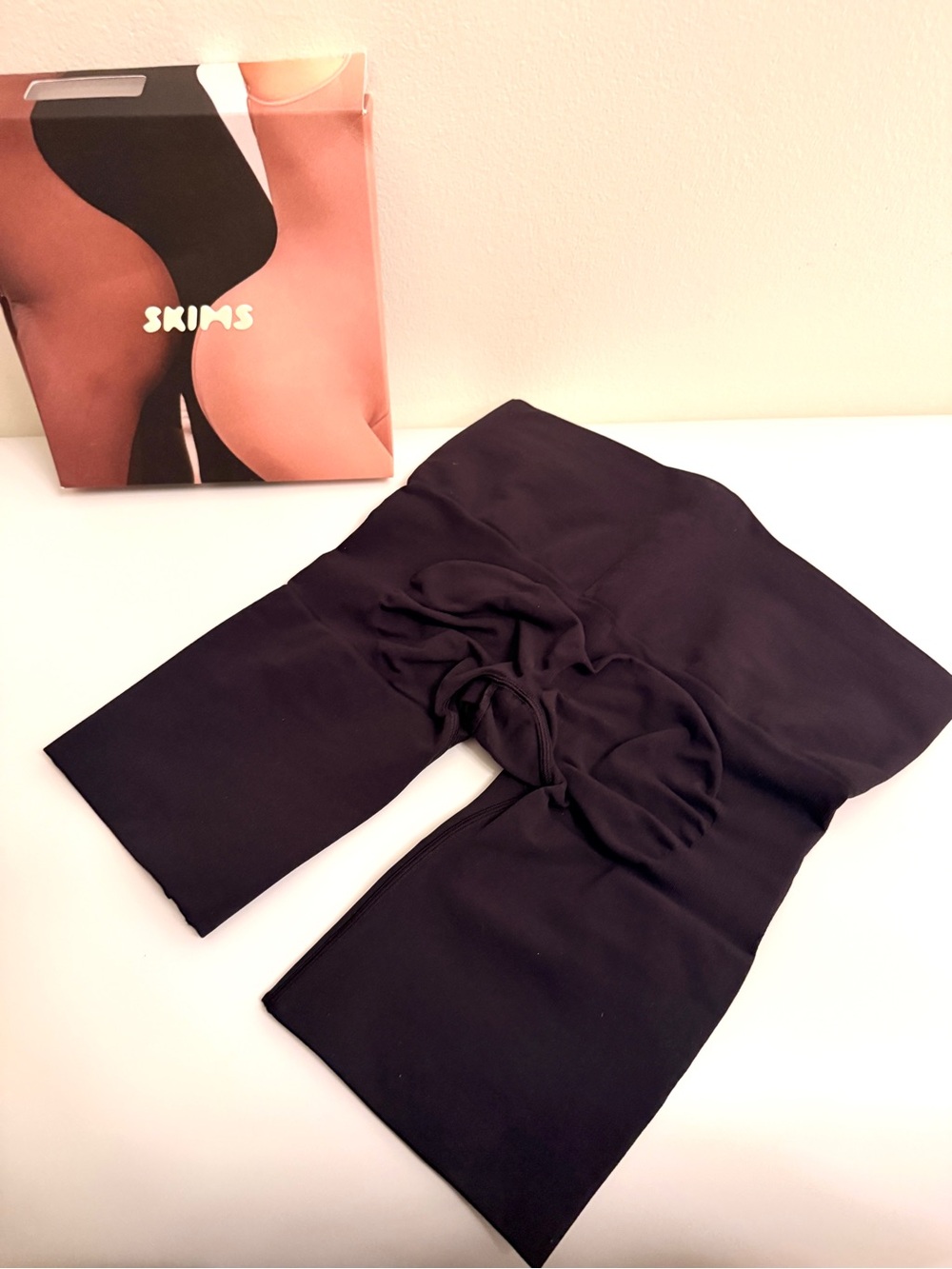 SKIMS Black High-Waist Sculpting Capris